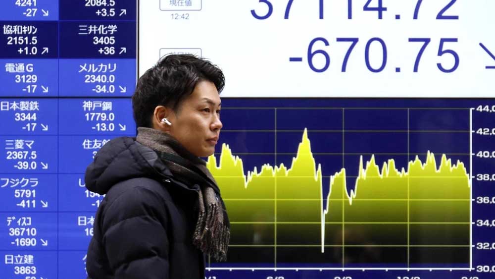 Scontro tra Cina e Stati Uniti, nuova escalation di dazi e accuse incrociate