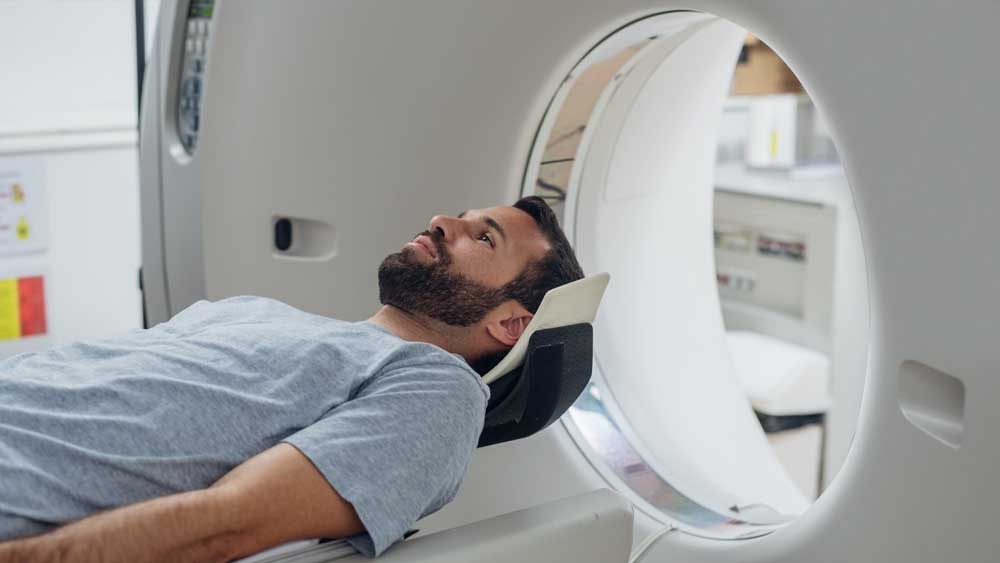 Liste d’attesa fuori controllo, 4 milioni di italiani rinunciano alle cure nel 2024
